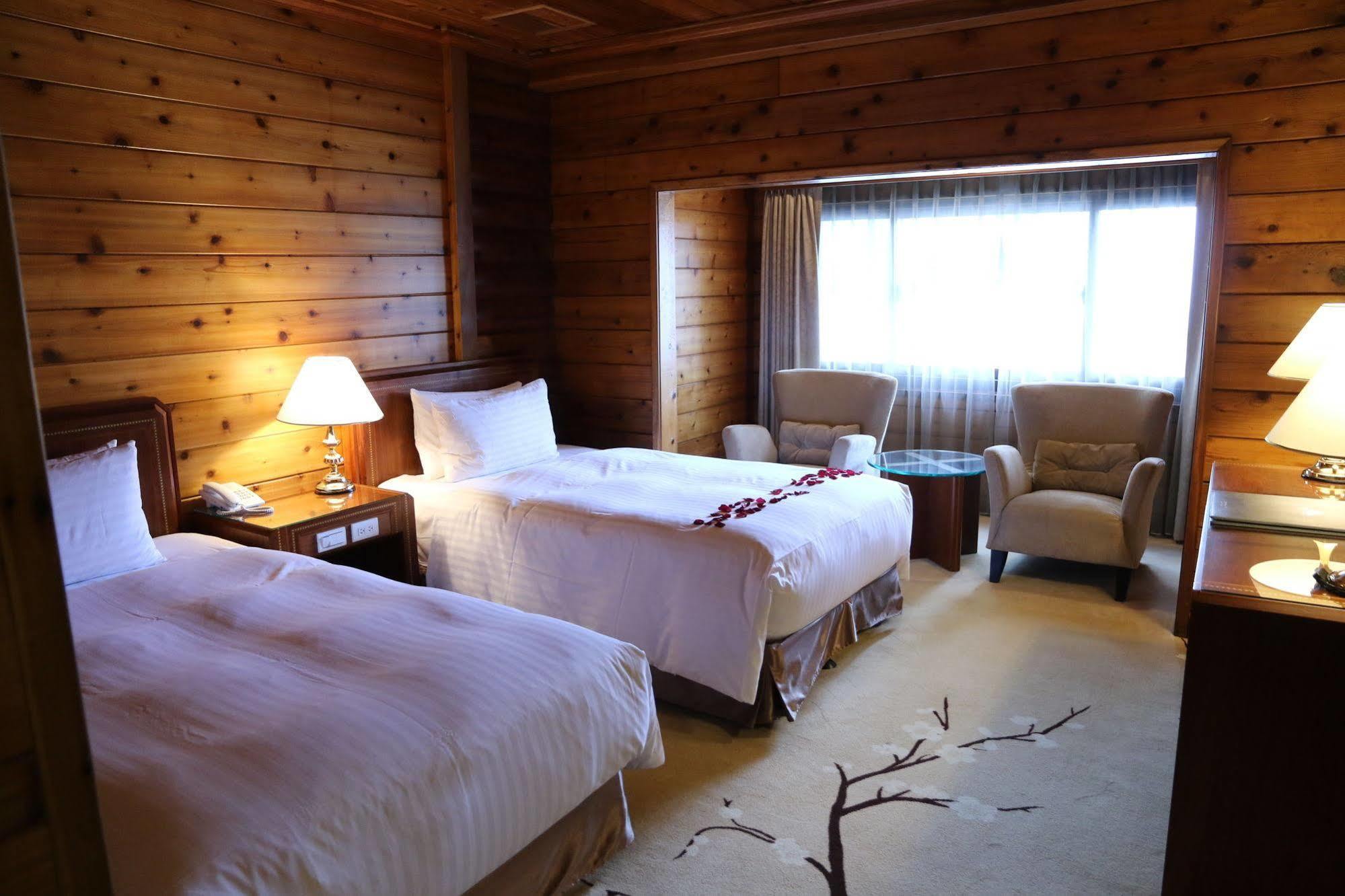 The Richforest Hotel- Sun Moon Lake Yuchi Εξωτερικό φωτογραφία